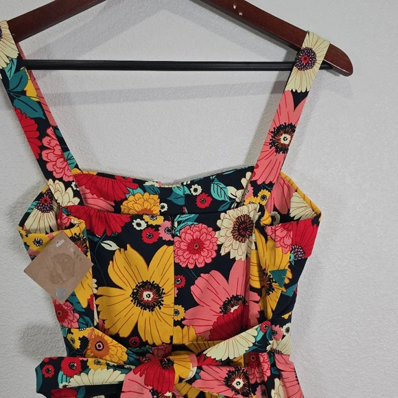 Eva Rose Floral Retro Fit And Flare Swing Dress Size Medium NWT Pinup Rockabilly - Picture 8 of 12